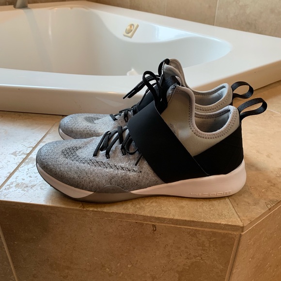 ladies nike shoes clearance